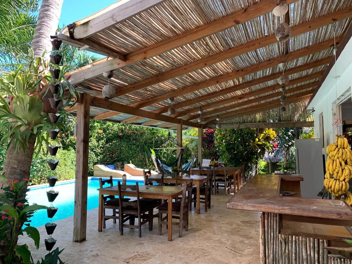Surfbreak B&B 카바레테 3*,