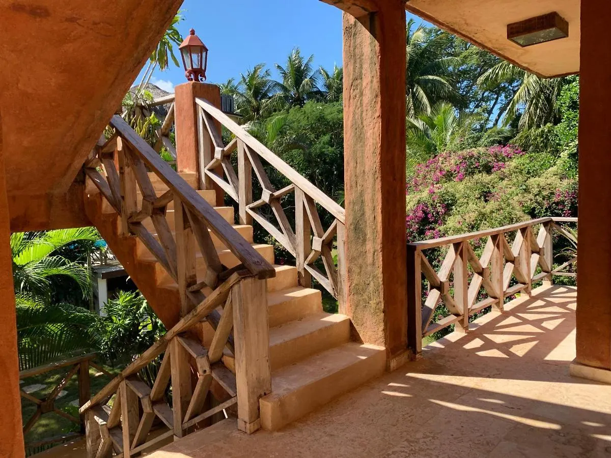 홀리데이파크 Surfbreak B&B 카바레테